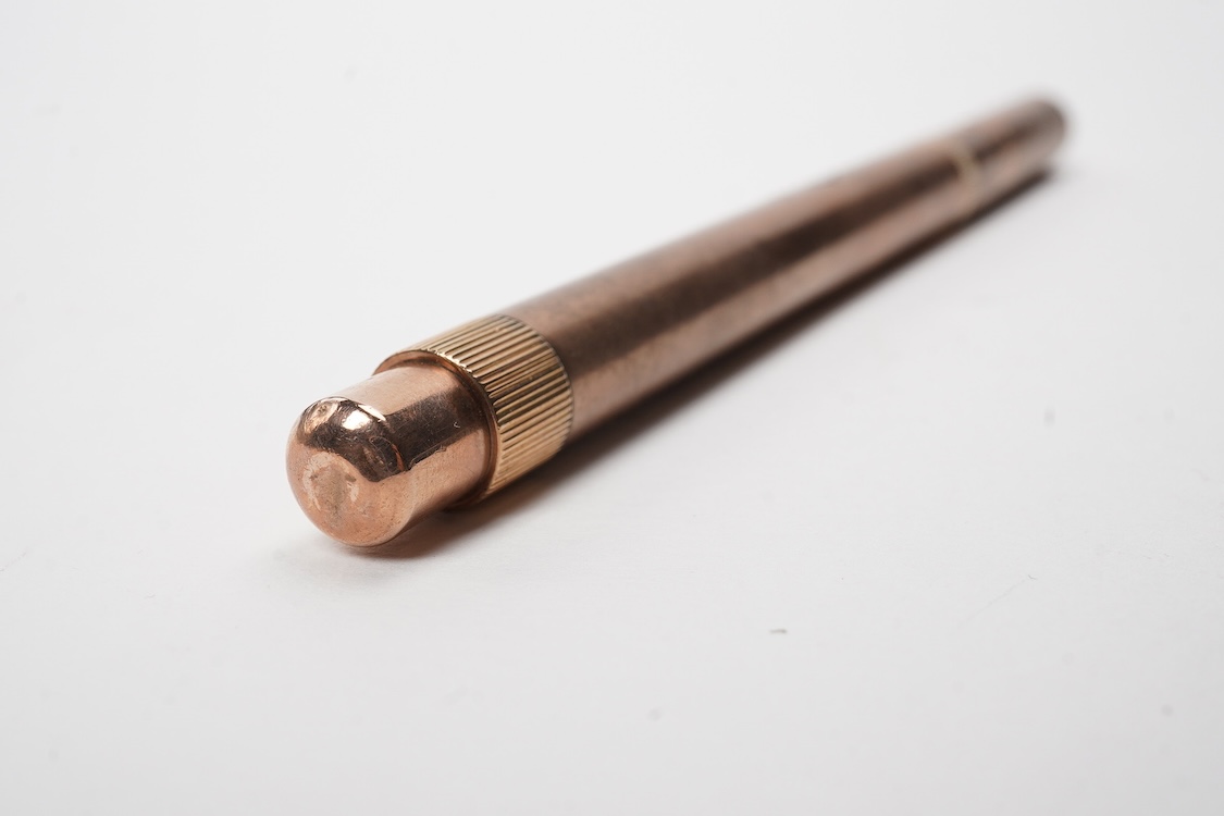 A De La Rue Onoto Rose 9ct gold piston fill pen, in original case